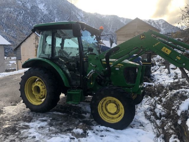 John Deere 5050 E tractor €31,000
