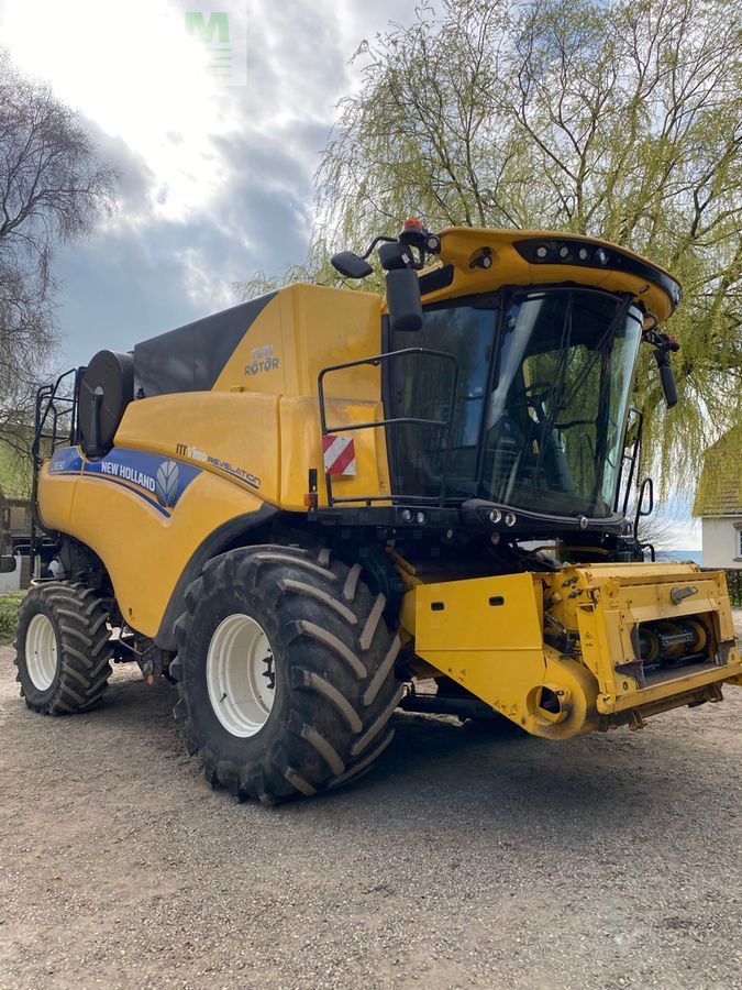 New Holland CR 8.90 Moissonneuse-batteuse 285 000 €