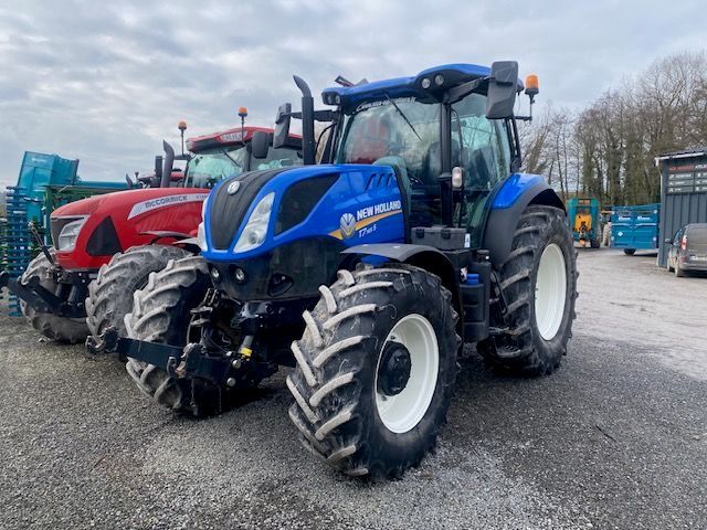 E-FARM: New Holland T7.165 S - Traktor - id TTQ9EDD - 65 000 € - Rok produkcji: 2019 - Motogodziny: 2950,Moc silnika: 165,Francja