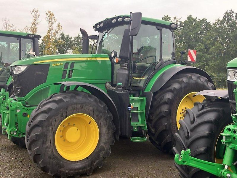 John Deere 6230 R Tractor €134,900