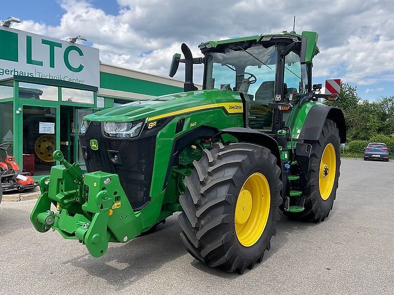 E-FARM: John Deere 8R 340 - Traktor - id SAPAKUA - 296.575 € - Produktionsår: 2024 - Motortimer: 11,Østrig