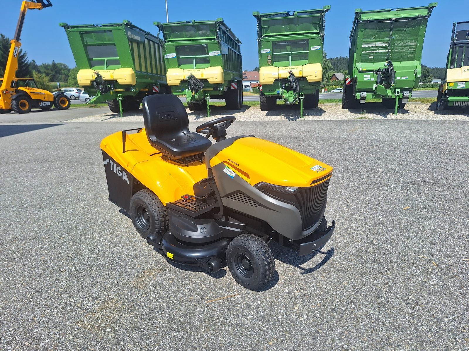 E-FARM: STIGA estate 7122 w - Tractor - id QURPSWT - Año: 2025 - Austria