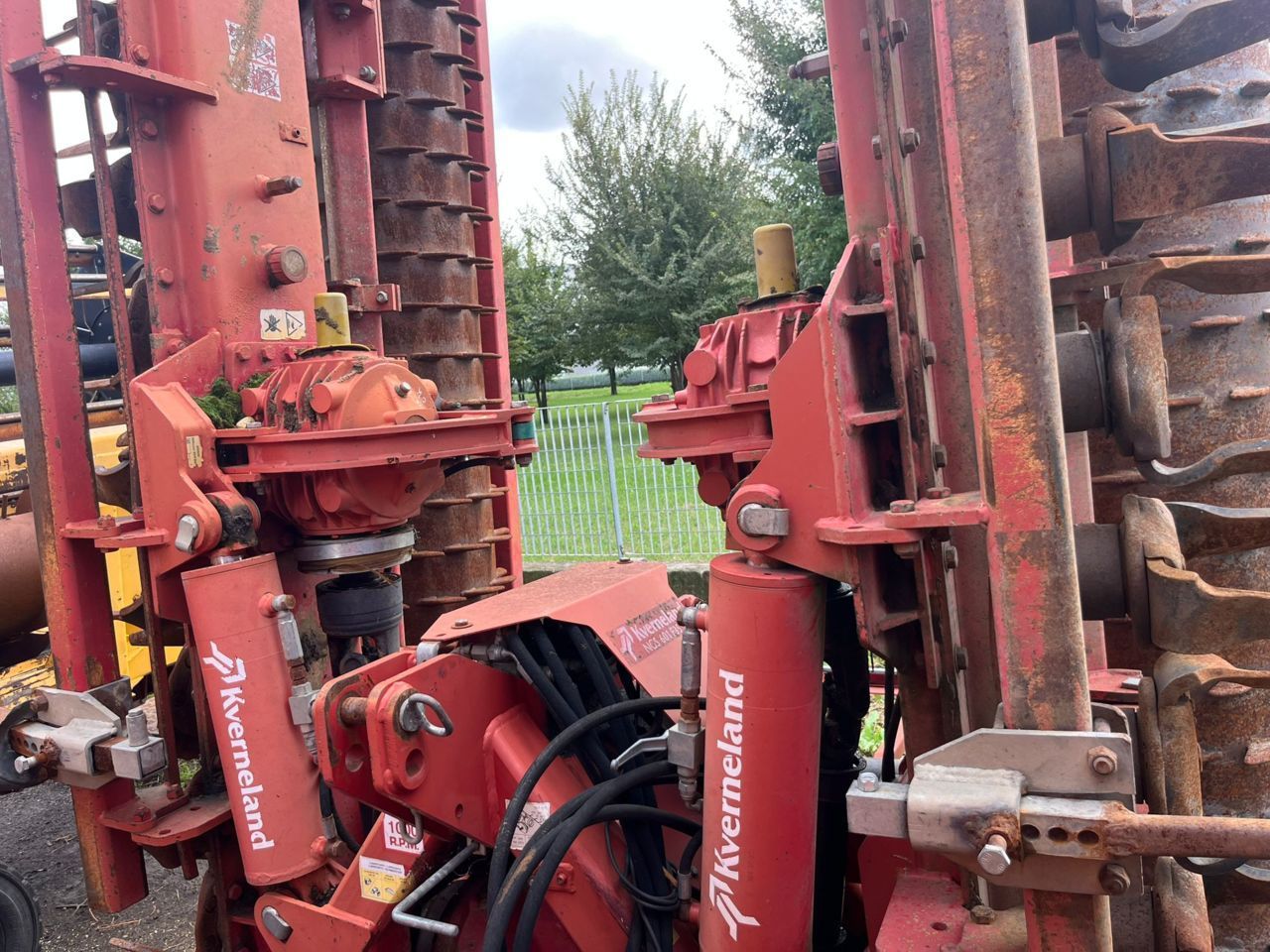 Kverneland ng-h 101 f30 Brona karuzelowa 8100 €