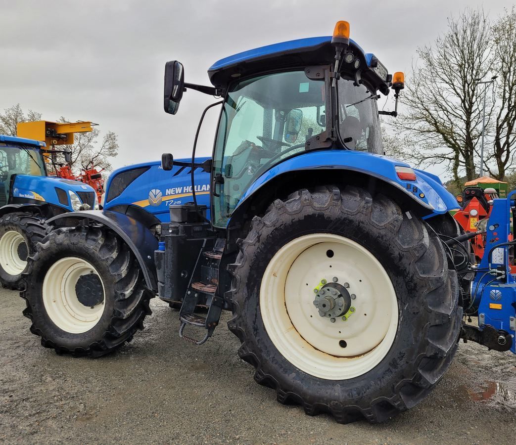 New Holland T7.245 Tractor 68.000 €