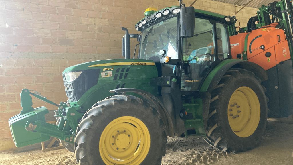E-FARM: John Deere 6130 R - Traktor - id IDDSQVR - 105.000 € - Baujahr: 2020 - Abgelesene Motorstunden: 1.200,Motorleistung (PS): 130,Frankreich