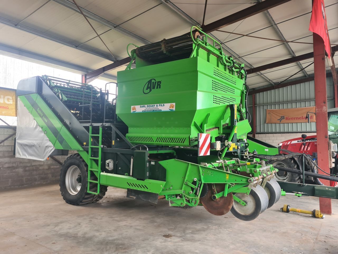 AVR spirit 6200 wb Arracheuse de pomme de terre 115 000 €