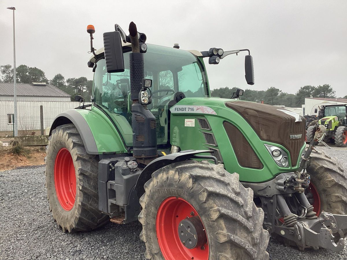 Fendt 716 Vario Profi Tracteur 100 000 €