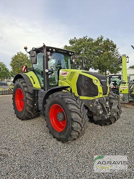 Claas Axion 870 CMATIC Tractor €189,500