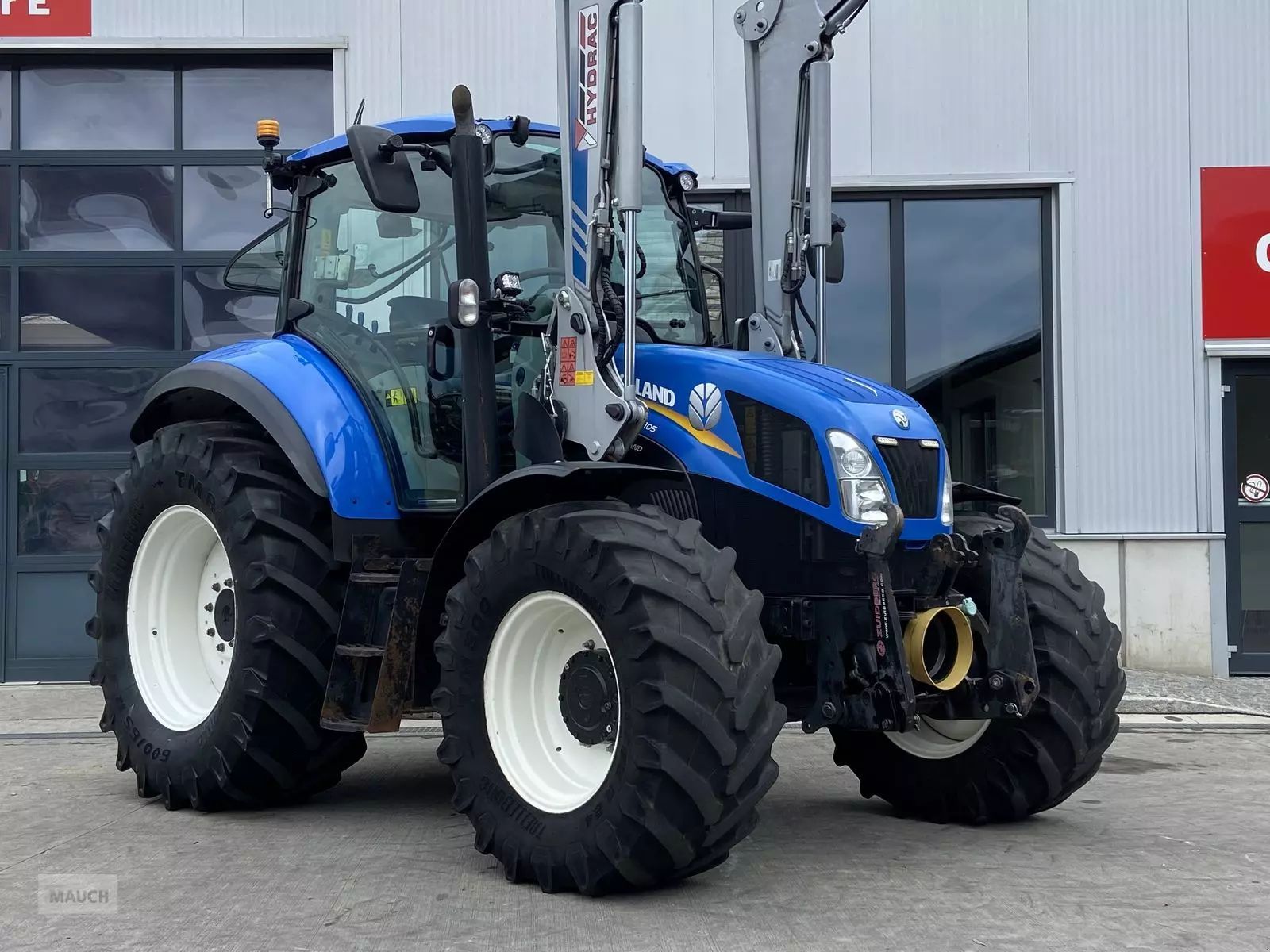 E-FARM: New Holland T5.105 - Tractor - id 1XUEP54 - €56,667 - Year of construction: 2014 - Engine hours: 3,450,Engine power (HP): 107,Austria