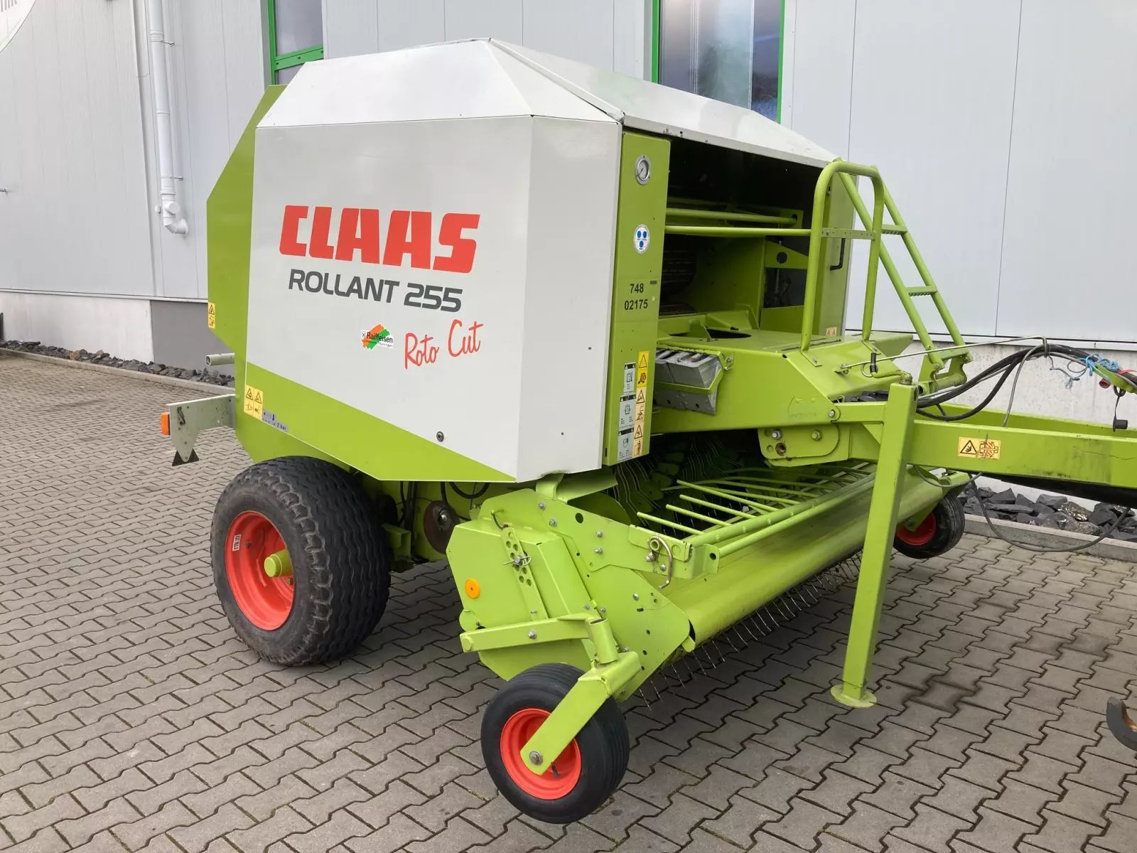 E-FARM: Claas Rollant 255 RC - Presse à balles - id 7ABBMRX - 9 800 € - Année: 2005 - Allemagne