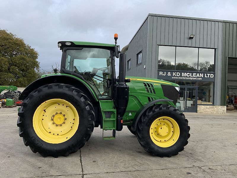 John Deere 6215 R Tractor €59,919