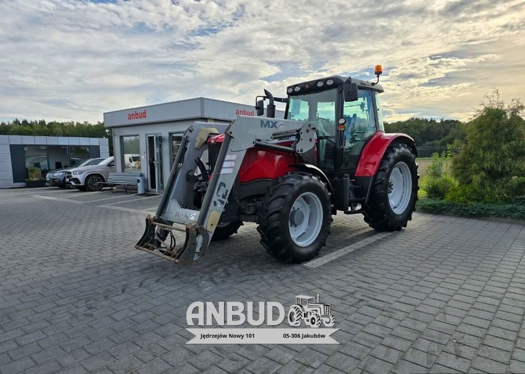 E-FARM: Massey Ferguson 5465 - Tracteur - id ADTQY1X - 38 000 € - Année: 2011 - Lecture du nombre d'heure: 7 163,Puissance du moteur (chevaux): 120,Pologne