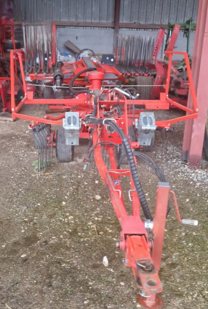 E-FARM: Kuhn GA 6632 - Voltafieno - id FJBQFE5 - 11.000 € - Anno di costruzione: 2016 - Francia