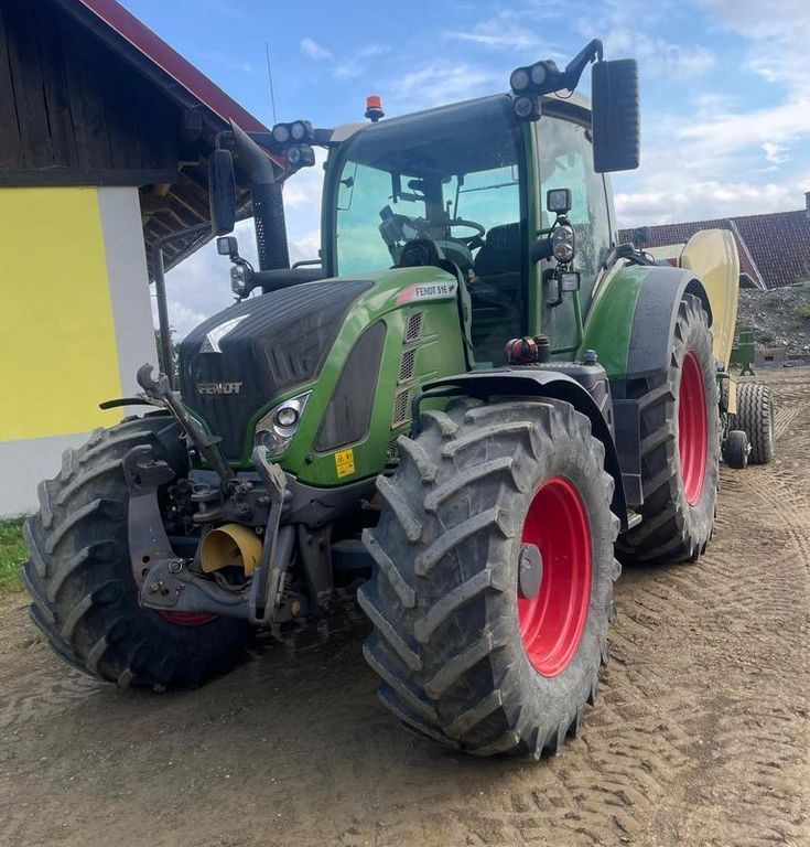 Fendt 516 Vario Profi Plus Tractor €82,417