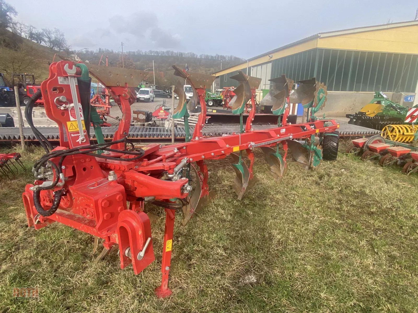 E-FARM: Kverneland lb 100 vario - Arado - id HS28P2S - 27.731 € - Año: 2023 - Alemania