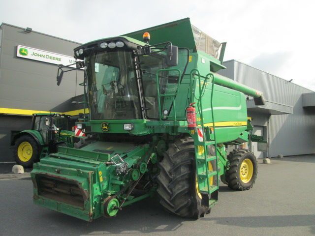 E-FARM: John Deere T 660 - Cosechadora - id XIC2N7T - Año: 2011 - Horas: 3300,Francia