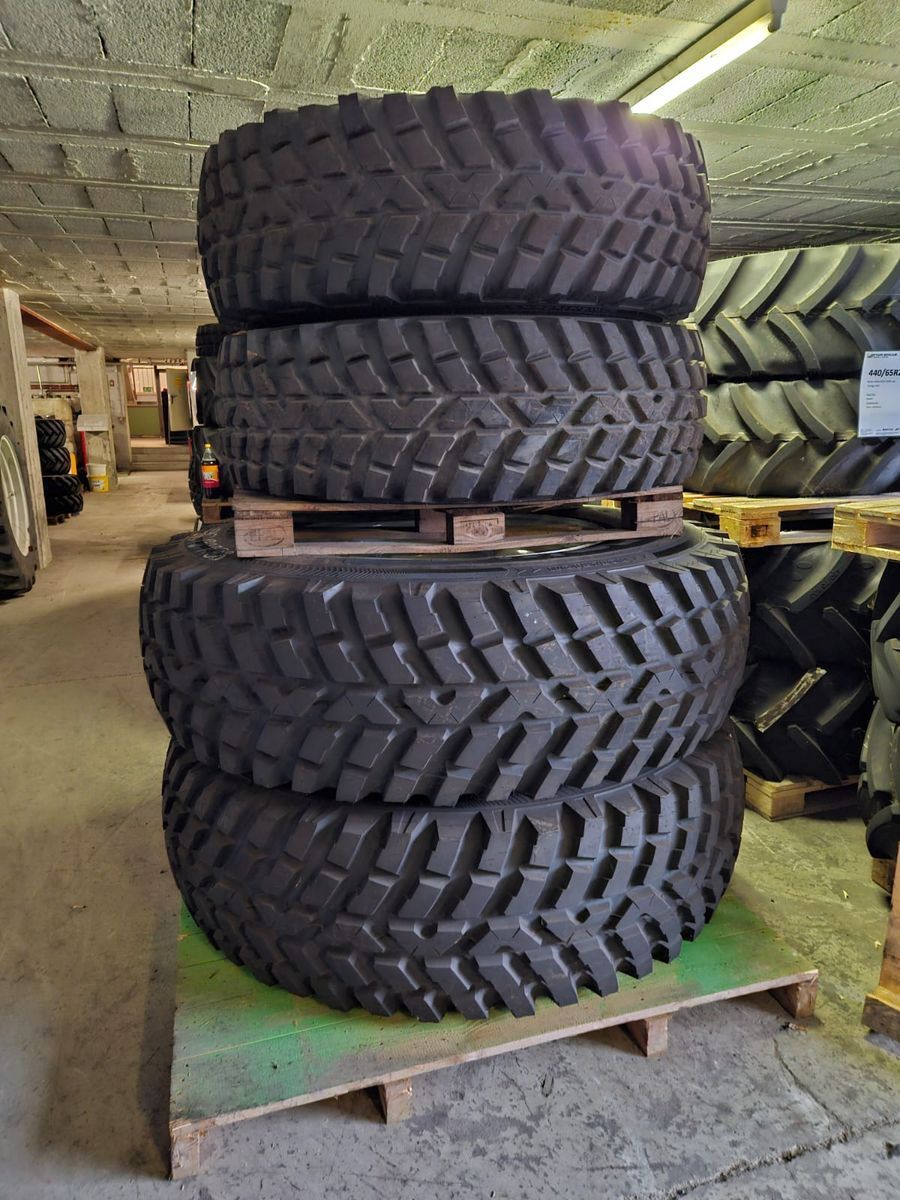 Nokian nokian kompletträder 540/80r38 und 440/80r28 Wheel and track €7,390