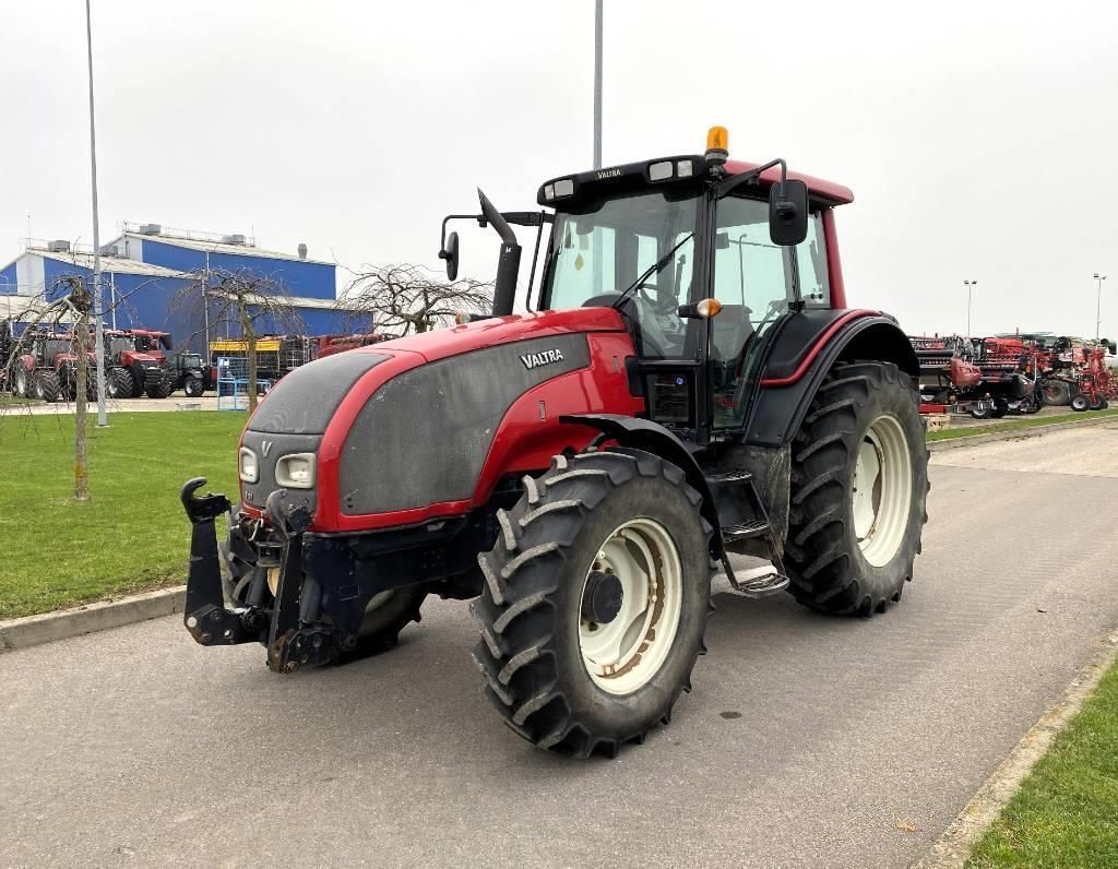 E-FARM: Valtra T131 - Tractor - id 4JVCIHB - €33,000 - Year of construction: 2012 - Engine hours: 9,186,Engine power (HP): 148,Lithuania