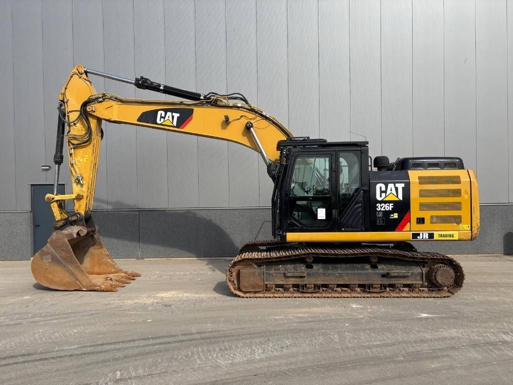 Caterpillar 326 f ln Raupenbagger 99.000 €