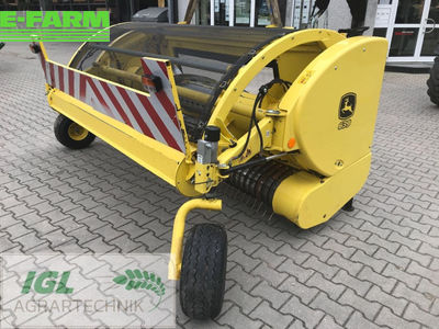 E-FARM: John Deere 639 pick up - Barre de coupe - id PTAZ9II - 13 900 € - Année: 2016