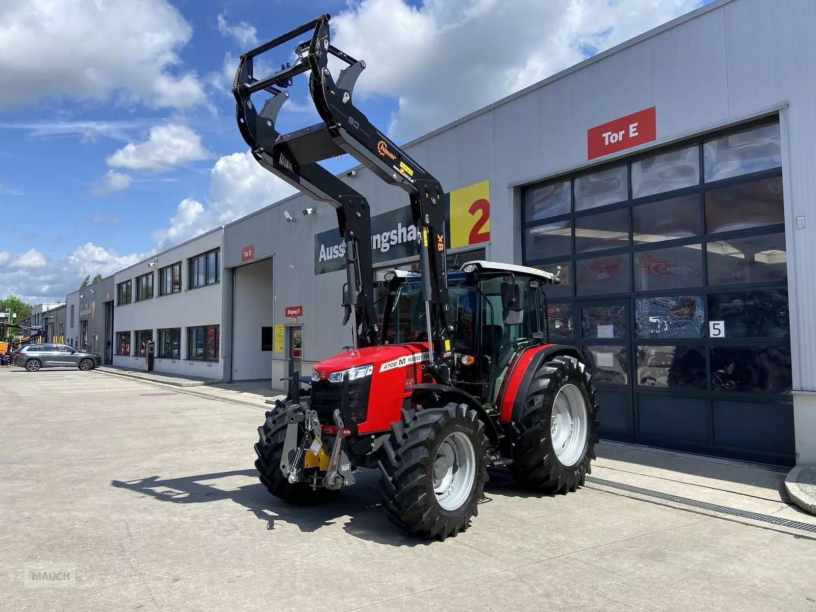 E-FARM: Massey Ferguson 4708M - Tracteur - id SZMMHL1 - 55 000 € - Année: 2022 - Lecture du nombre d'heure: 450,Puissance du moteur (chevaux): 82,Autriche