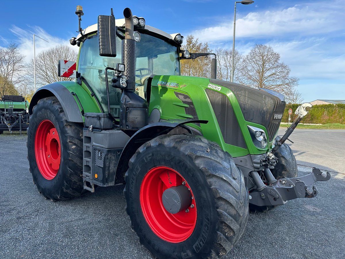 E-FARM: Fendt 826 Vario - Tractor - id MLBXZAV - €123,000 - Year of construction: 2020 - Engine hours: 3,750,Engine power (HP): 260,France