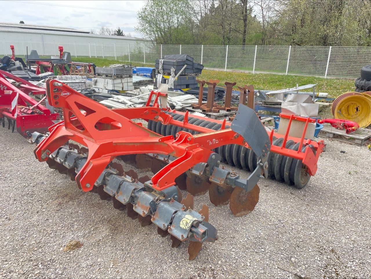 Kuhn Optimer 303 cultivator €9,800