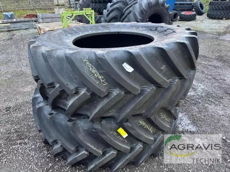 BKT 710/75- r42 Wheel and track €6,500