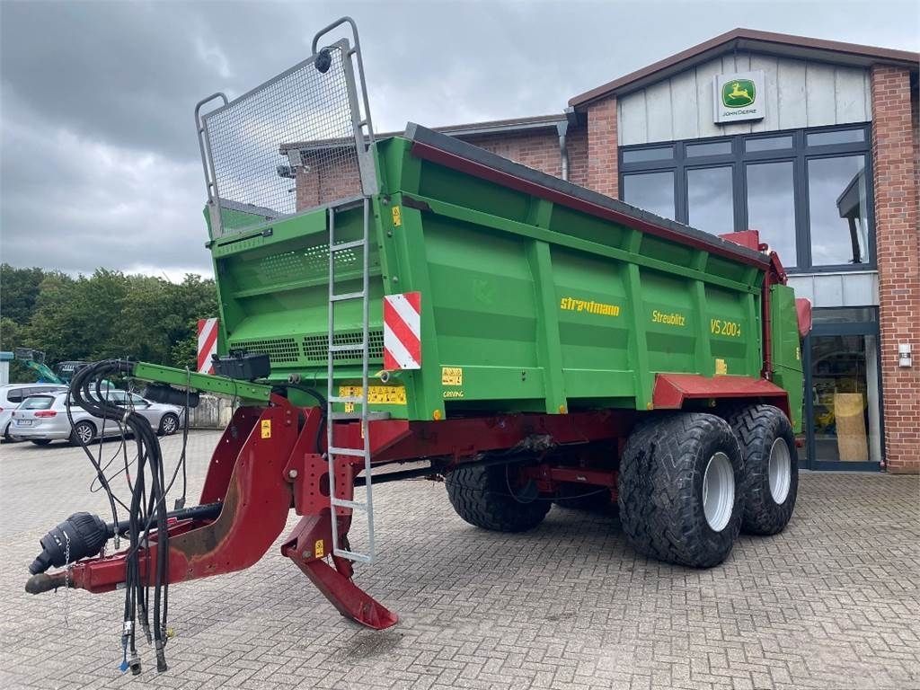 E-FARM: Strautmann vs 2004 - Esparcidor de estiércol líquido autopropulsado - id HMT6NJS - 45.500 € - Año: 2015 - Alemania