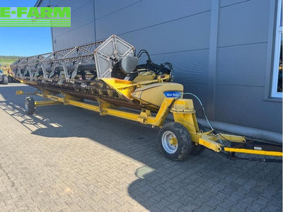 E-FARM: New Holland varifeed 30 v - Header - id HBRP4QE - €18,000 - Year of construction: 2009