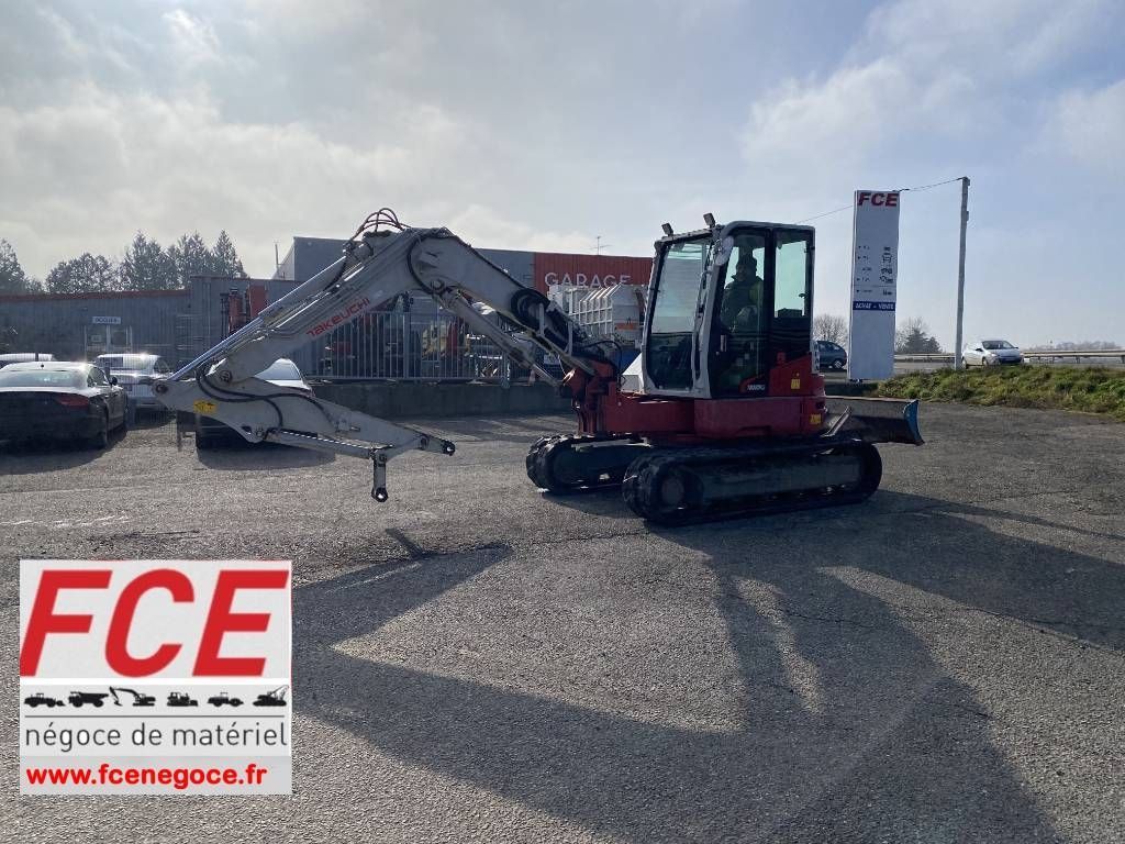 Takeuchi tb 280/fr 1er main origine française endommagée Mini-pelle 26 500 €