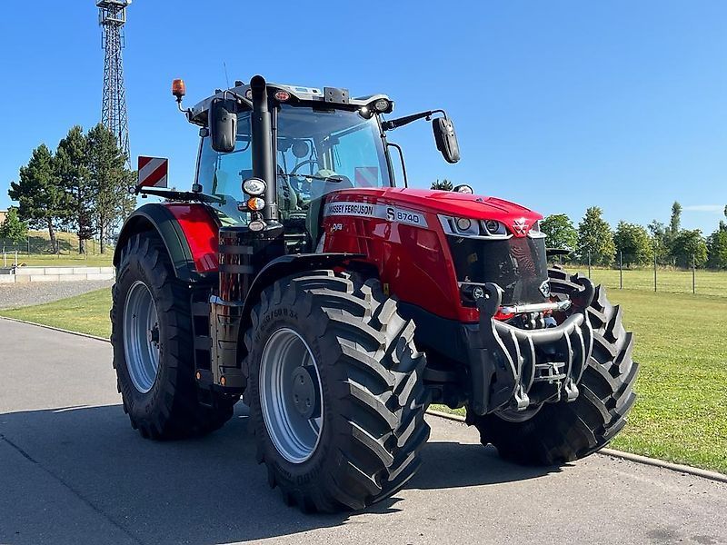 E-FARM: Massey Ferguson 8740S Dyna-VT Exclusive - Tractor - id EQATLWI - €235,000 - Year of construction: 2023 - Engine hours: 740,Engine power (HP): 404,Germany