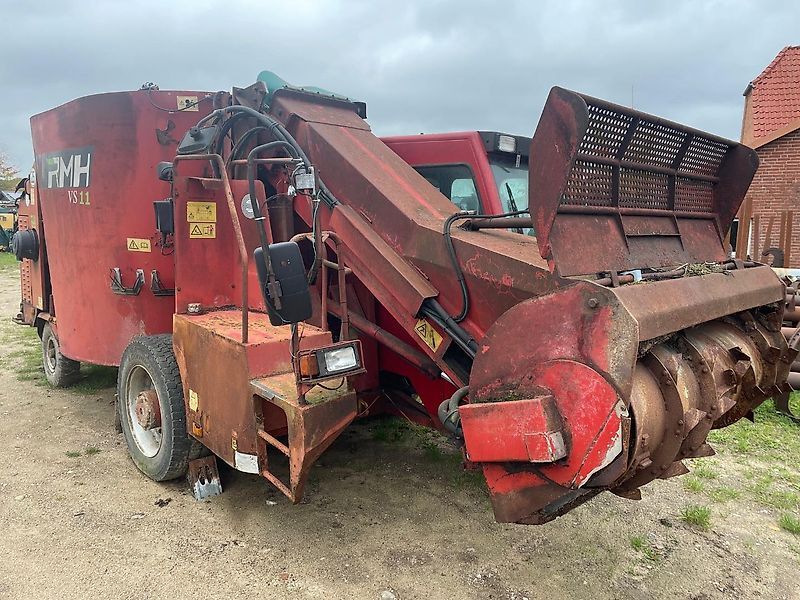 RMH vs 11 Mixer feeder €9,500