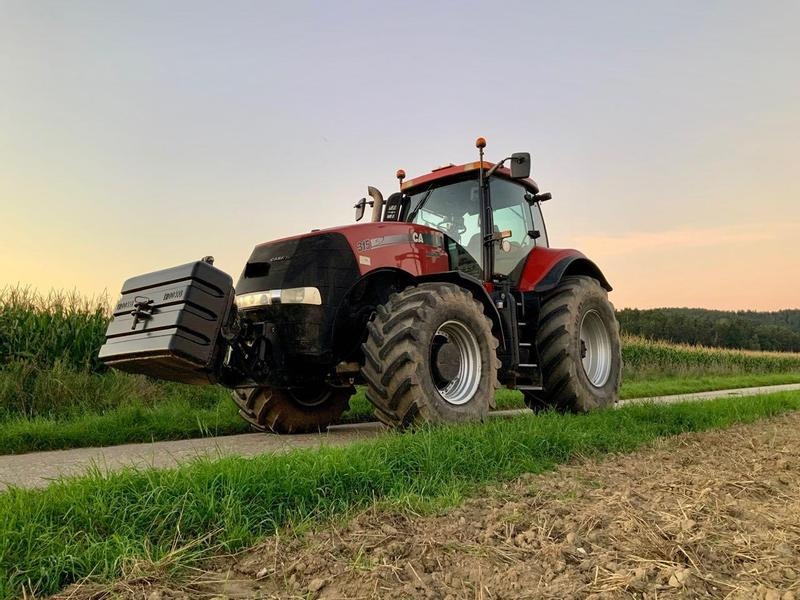 Case IH Magnum 315 tractor 69 500 €