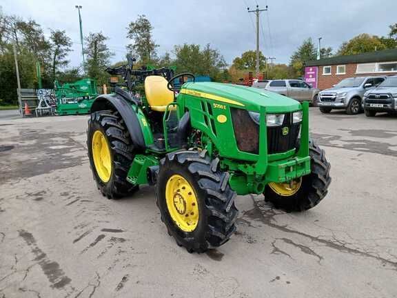 John Deere 5058 E Traktor 22 914 €