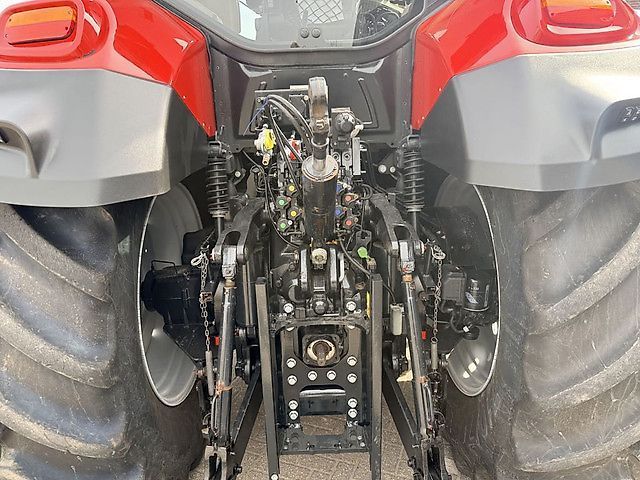 Case IH Optum 300 CVX Tractor 125.000 €