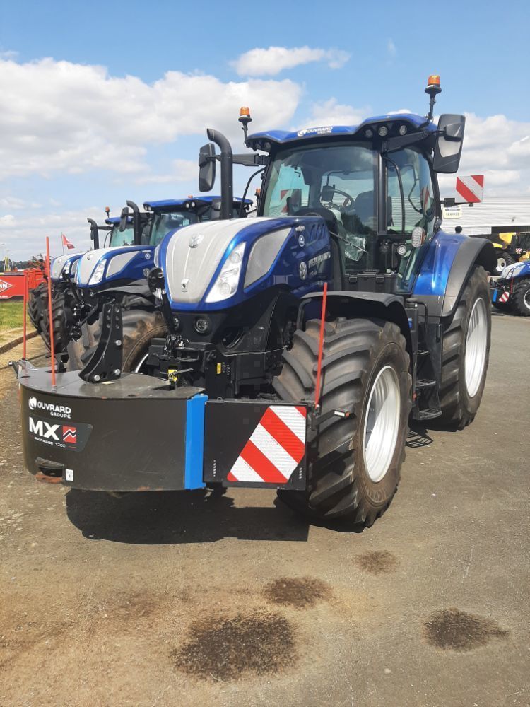 E-FARM: New Holland T7.245 - Tractor - id L2XUANG - 155.000 € - Año: 2023 - Horas: 500,Potencia del motor: 200,Francia