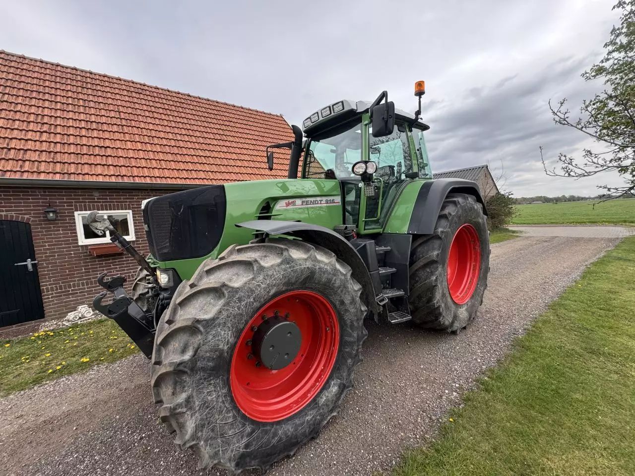 Fendt 916 Vario TMS Traktor 56 500 €