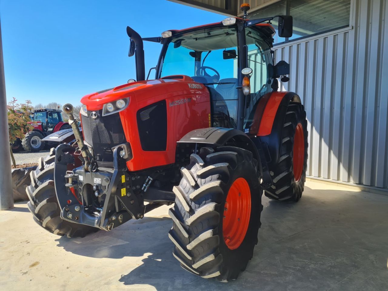 Kubota m125gx Трактор 42 500 €