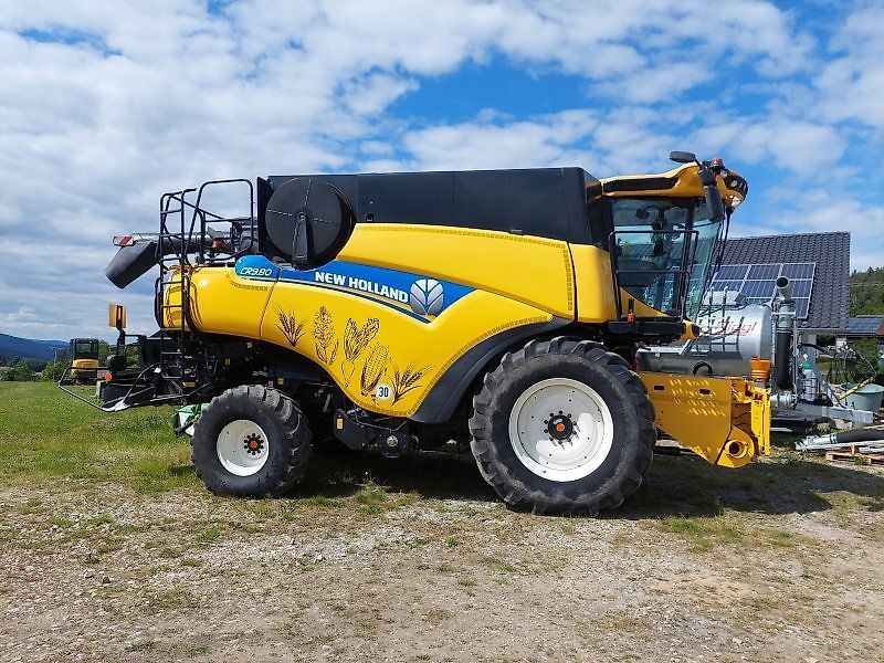 E-FARM: New Holland cr 9.80 - Mähdrescher - id FUJNADR - Baujahr: 2015 - Abgelesene Motorstunden: 1.611,Deutschland