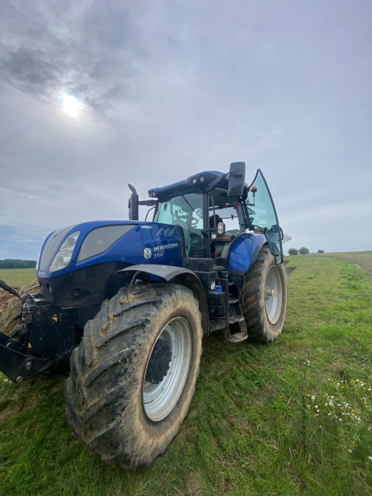 New Holland T7.230 AC Tractor €95,000