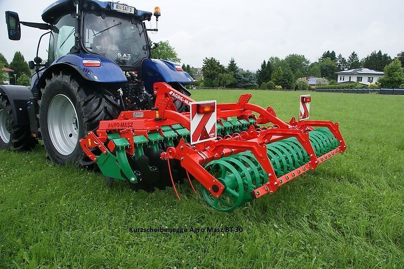 E-FARM: AGRO-MASZ kurzscheibenegge bt 30-neumaschine - Scheibenegge - id VQJVYQD - Österreich