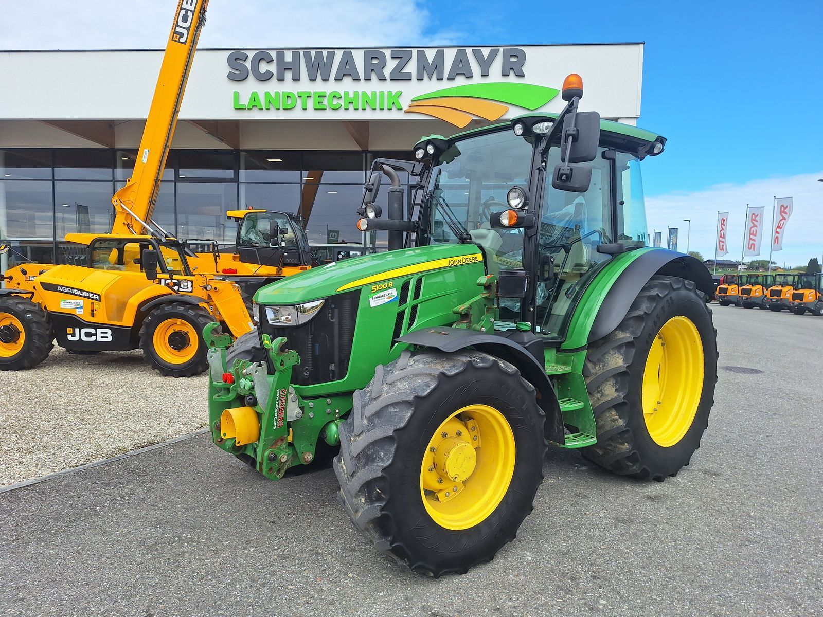 John Deere 5100 R Traktor 69 900 €