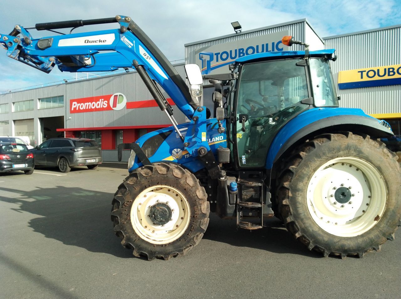 New Holland T5.100 Tractor €56,500