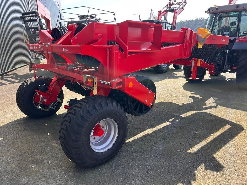 HE-VA tip-roller hd 9.50m Prasy i wały 24 500 €