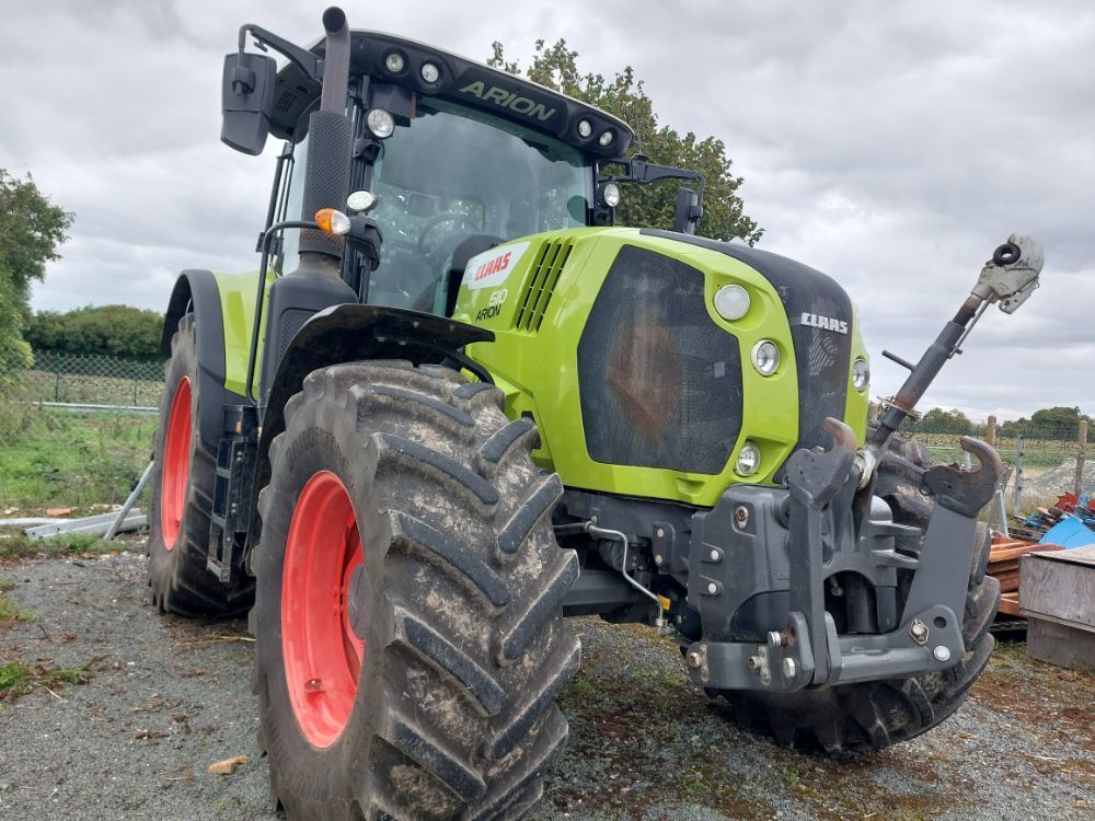 E-FARM: Claas Arion 610 - Traktor - id NHHKLMN - 75.000 € - Baujahr: 2021 - Abgelesene Motorstunden: 3.421,Motorleistung (PS): 145,Frankreich