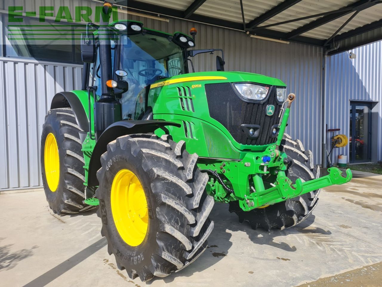 John Deere 6195 M Traktor 90 000 €