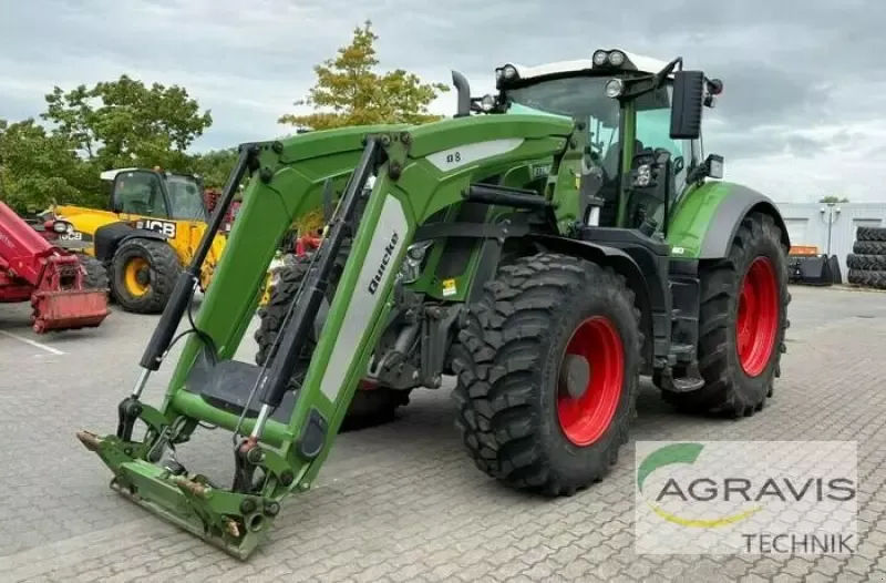 E-FARM: Fendt 824 Vario ProfiPlus - Traktor - id UIZDCJS - 109 900 € - Rok produkcji: 2020 - Motogodziny: 5300,Moc silnika: 247,Niemcy