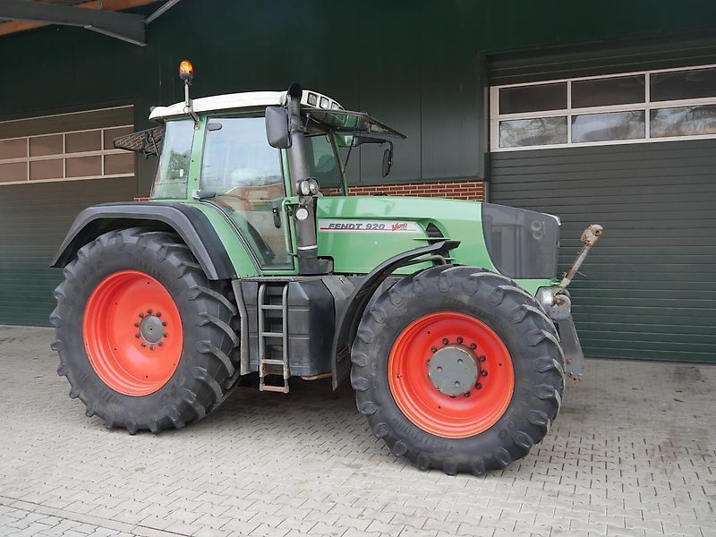 E-FARM: Fendt 920 Vario - Tractor - id RUF1SPW - €66,000 - Year of construction: 2004 - Engine hours: 15,380,Engine power (HP): 220,Germany