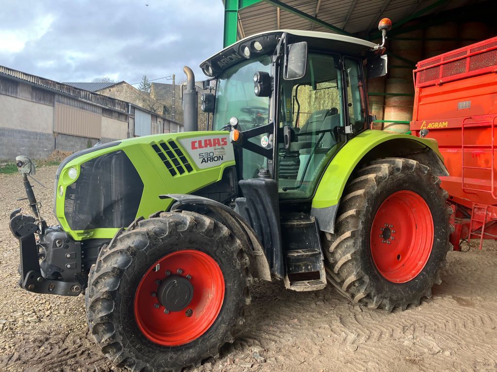 E-FARM: Claas Arion 530 - Traktor - id TCVTDRD - 65 000 € - Rok produkcji: 2015 - Motogodziny: 4200,Moc silnika: 145,Francja